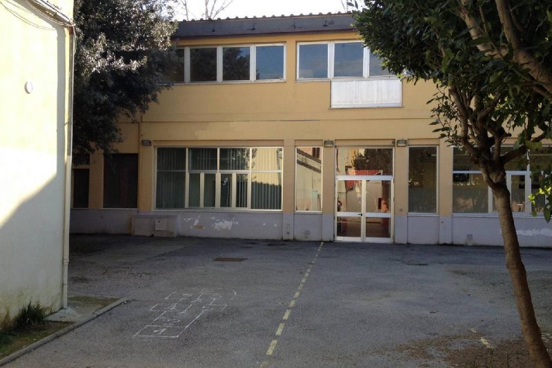Scuola  (Rif. 0459) - Immobiliare Tedeschi